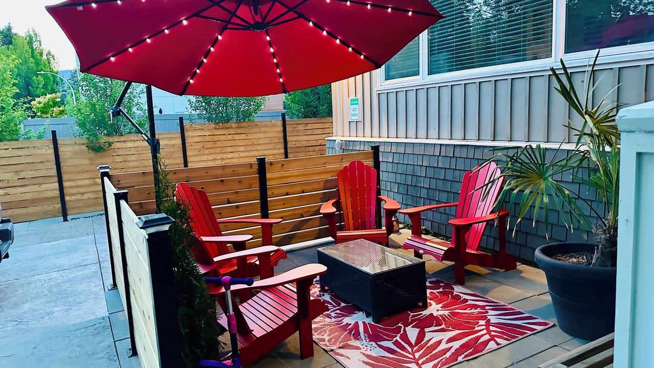 Photo of Patio Balcony in Kelowna Central Business District