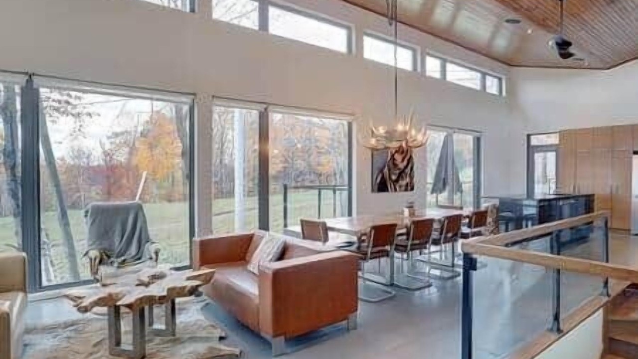 Photo of Livingroom in Owl's Head Ski Resort