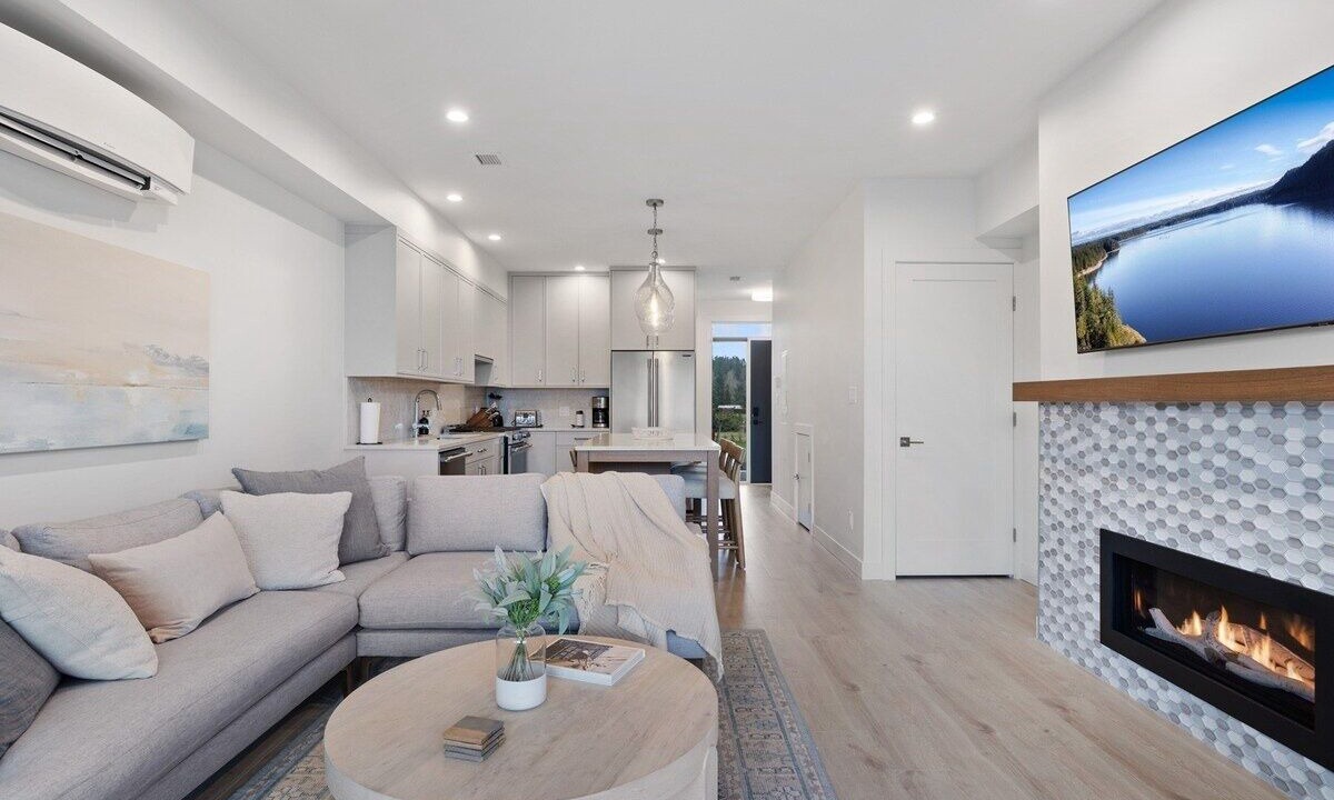 Photo of Livingroom in Black Creek