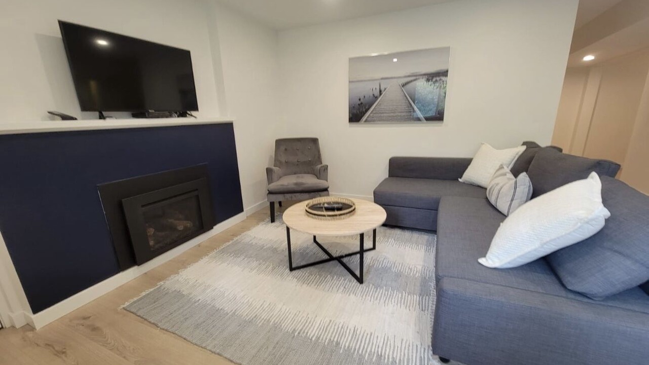 Photo of Livingroom in District of North Vancouver