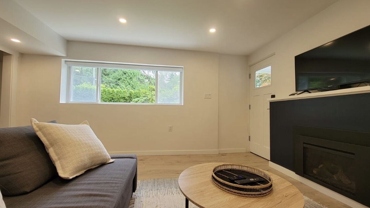 Photo of Livingroom in District of North Vancouver