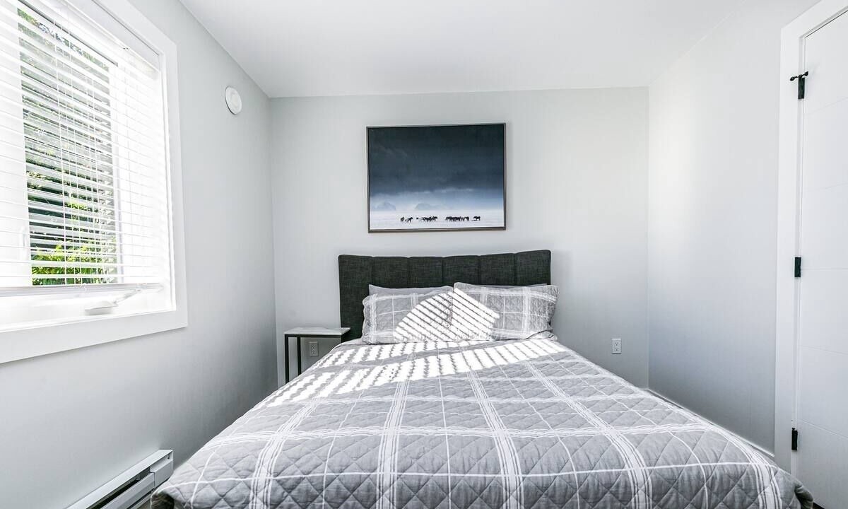 Photo of Bedroom in Saanich West