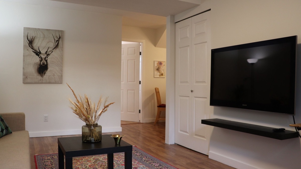 Photo of Livingroom in North Vancouver