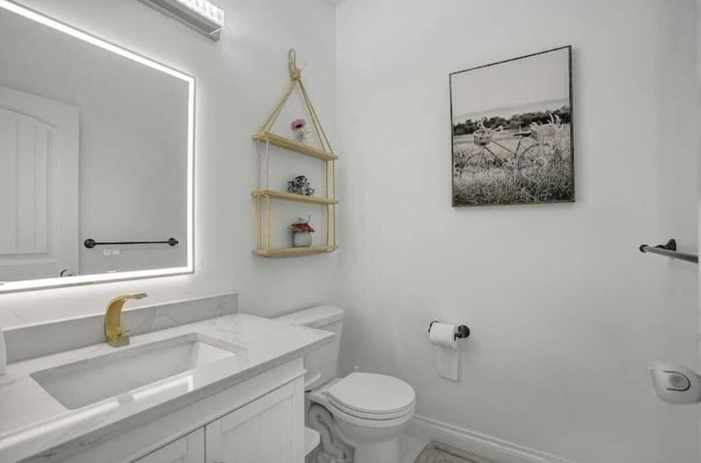 Photo of Bathroom in Sardis