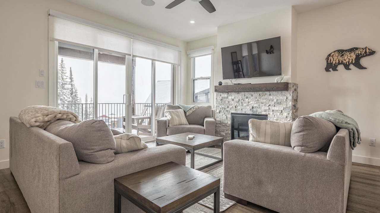 Photo of Livingroom in Silver Star Mountain