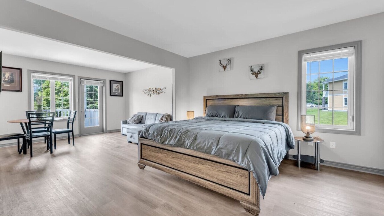Photo of Bedroom in Oro-Medonte