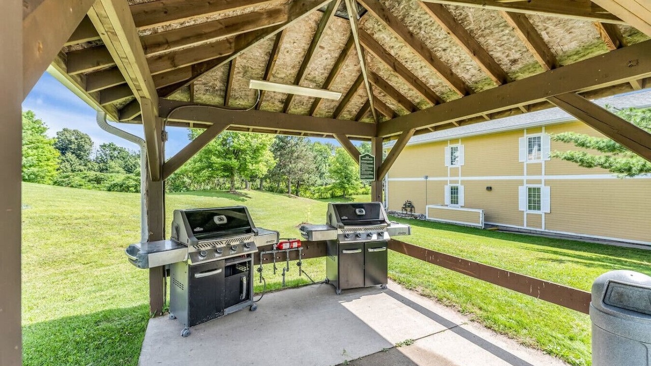Photo of Patio Balcony in Oro-Medonte