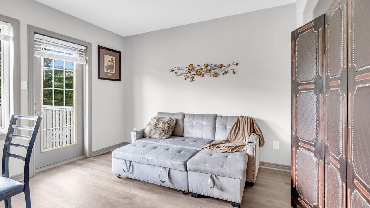 Photo of Livingroom in Oro-Medonte