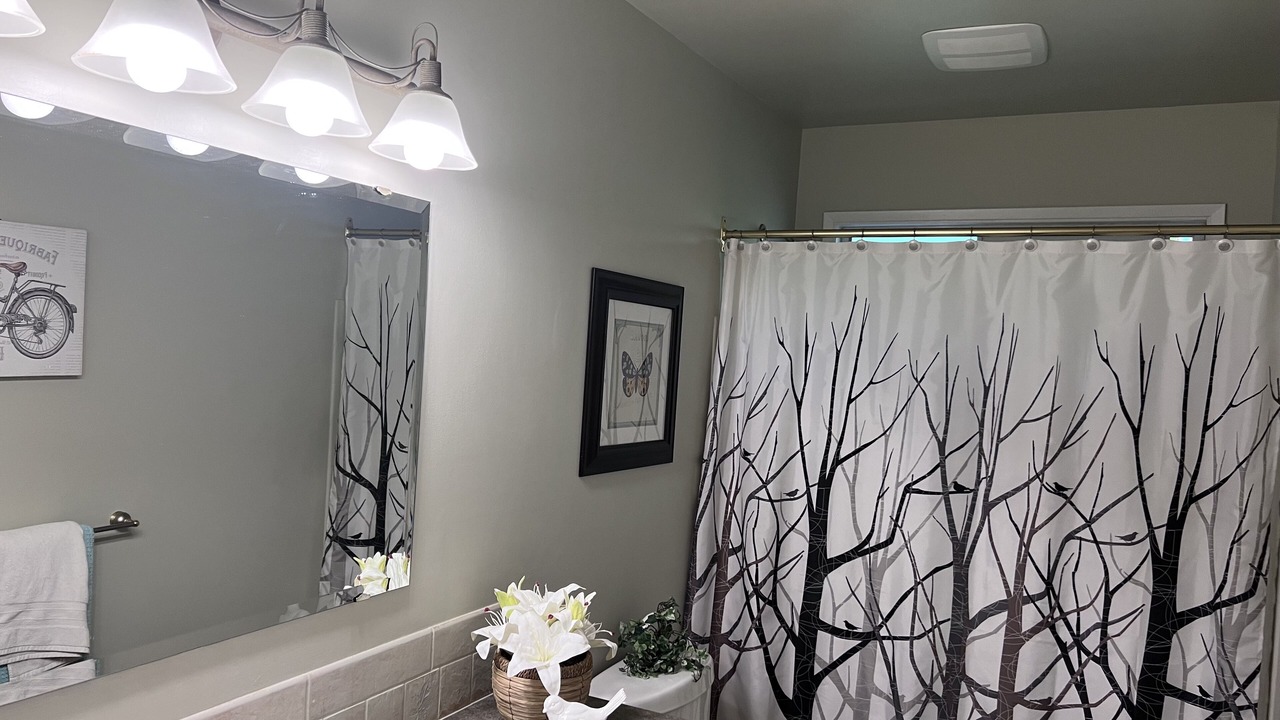 Photo of Bathroom in Saanich West