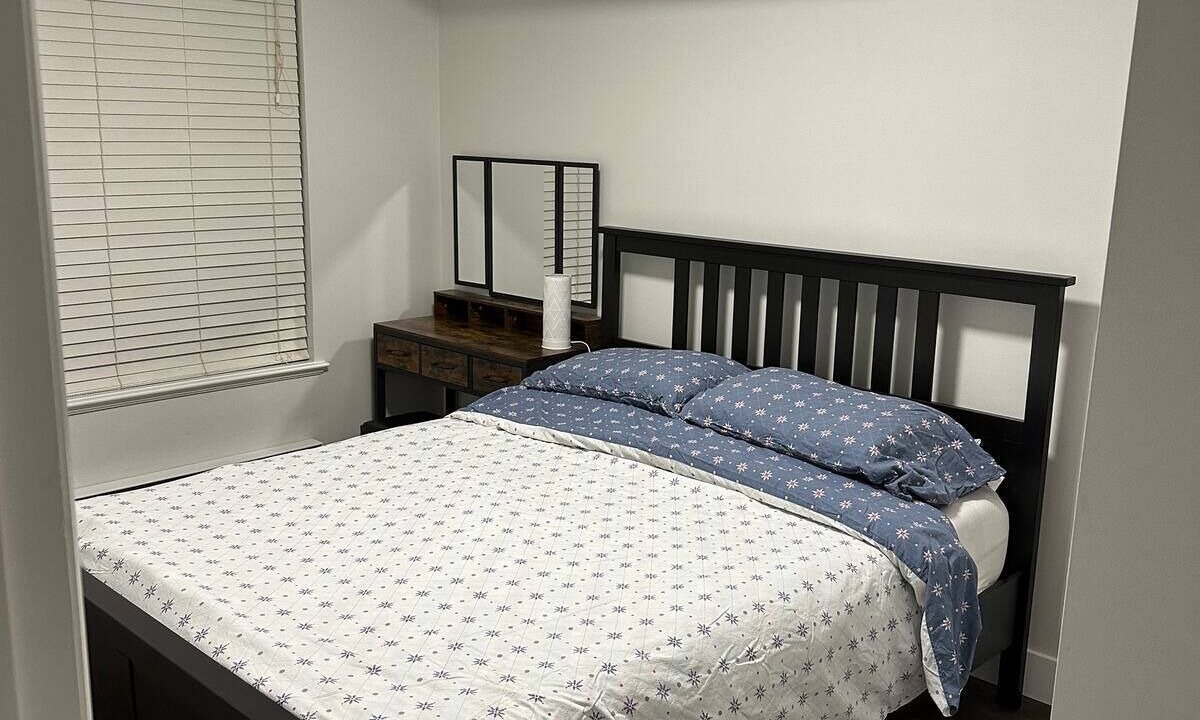 Photo of Bedroom in Lower Sumas Mountain