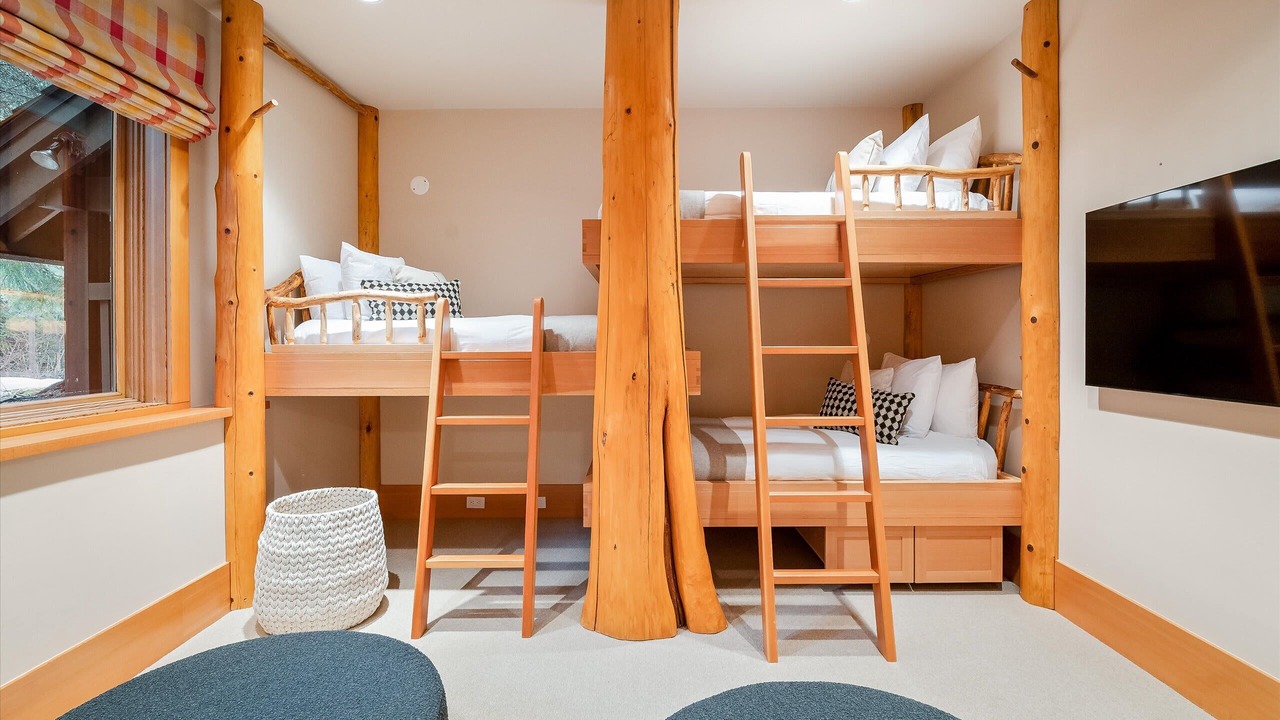 Photo of Bedroom in Upper Village