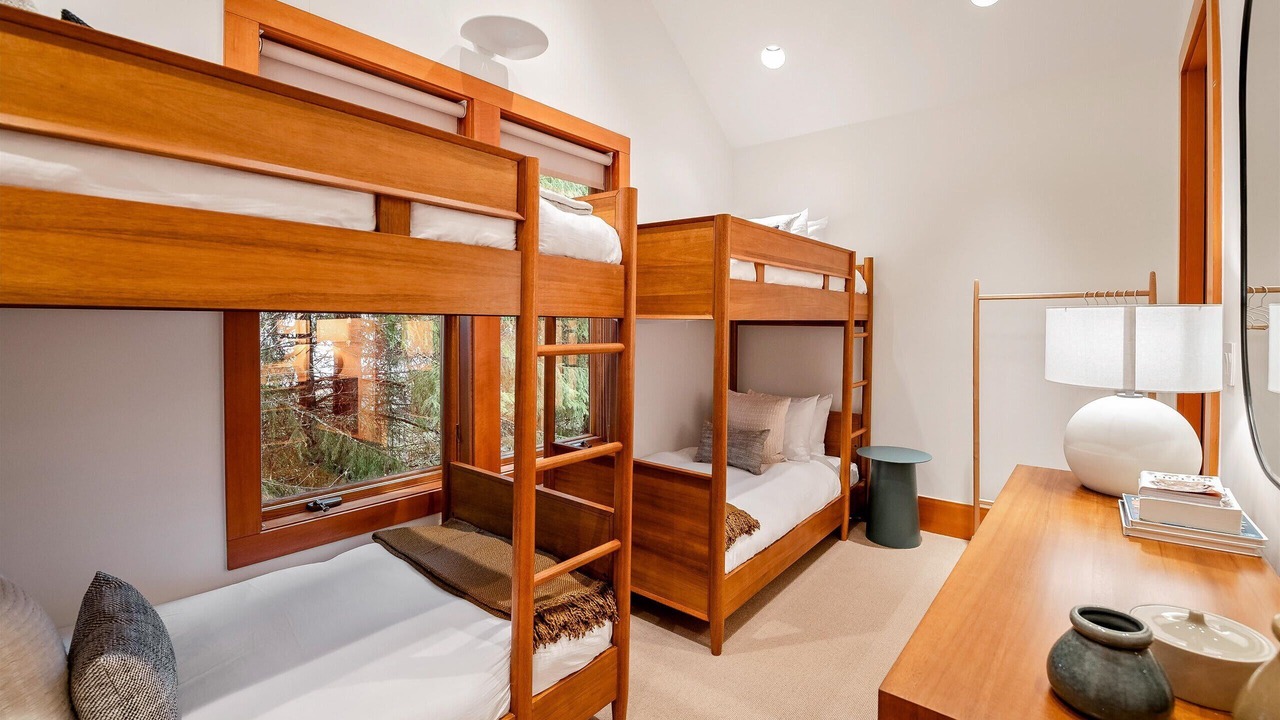 Photo of Bedroom in Upper Village