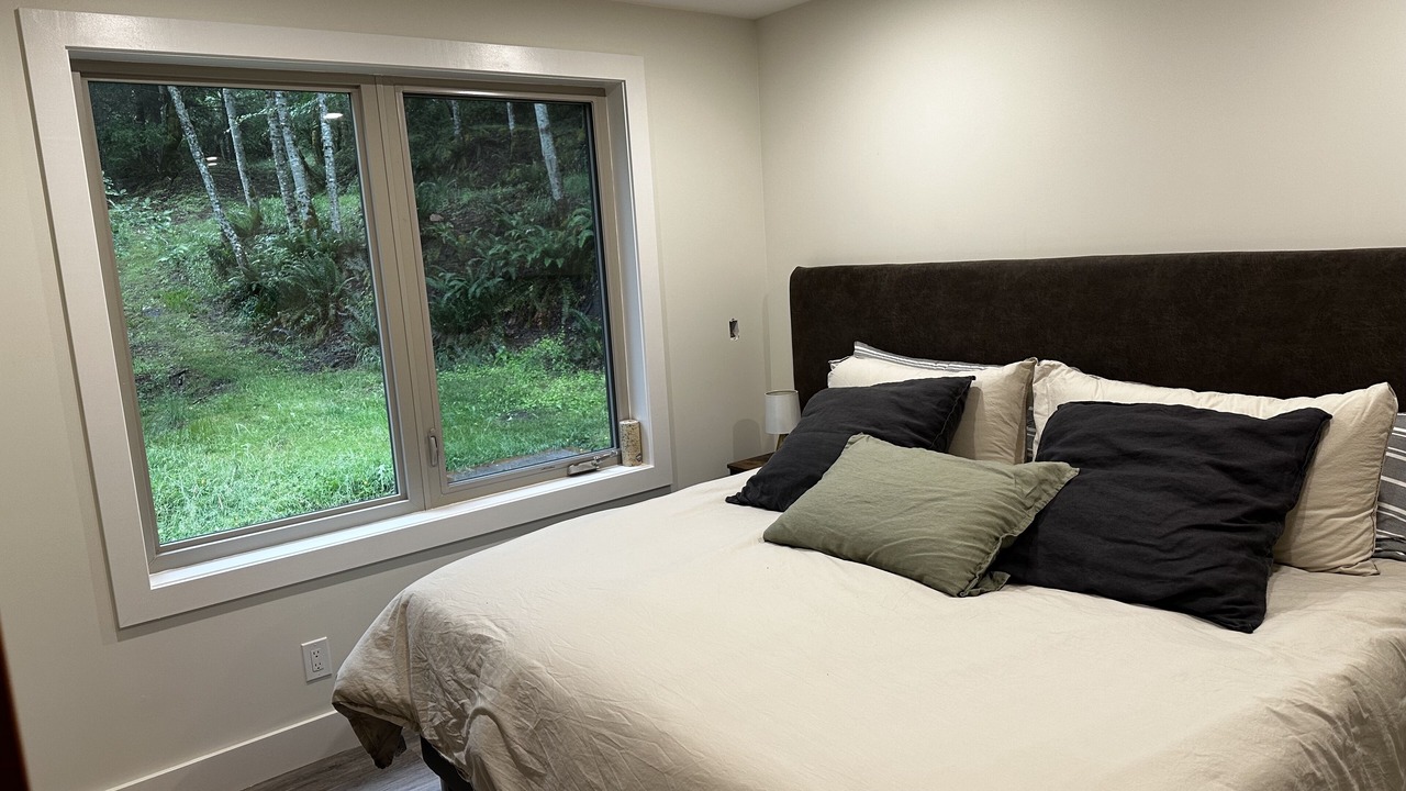 Photo of Bedroom in Salt Spring Island