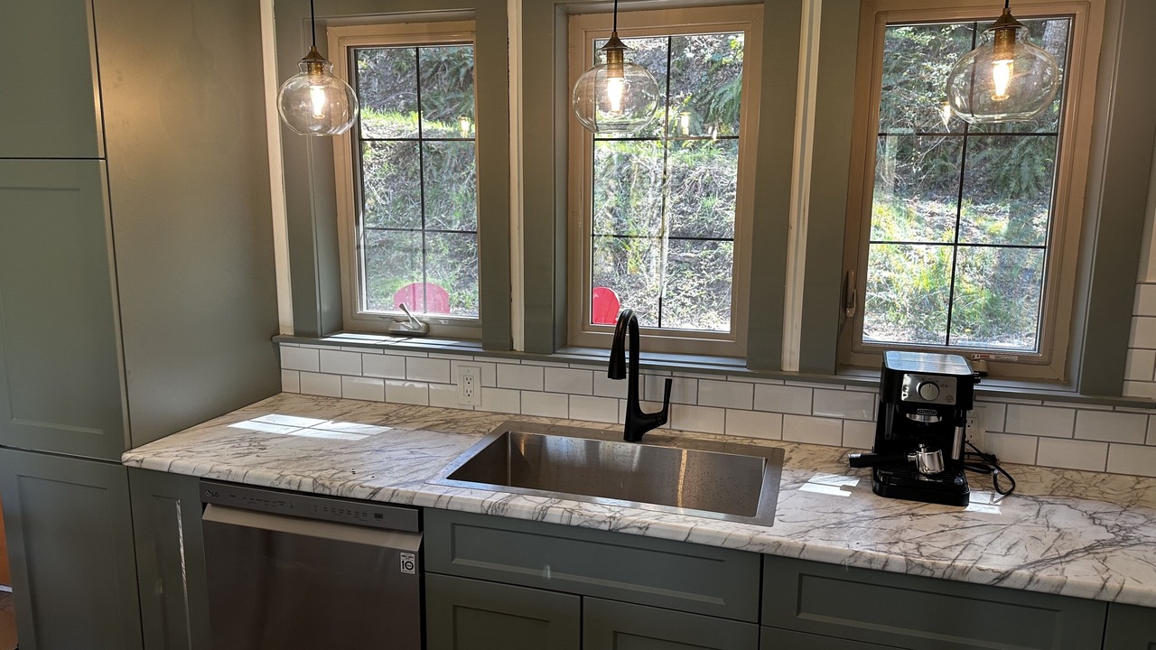 Photo of Kitchen in Salt Spring Island