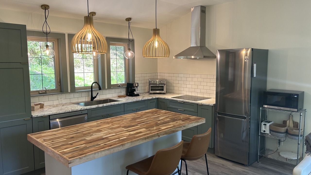 Photo of Kitchen in Salt Spring Island