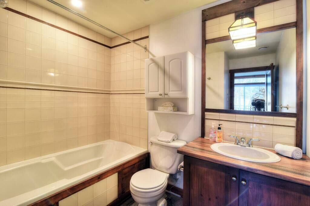 Photo of Bathroom in Tremblant-Les-Eaux
