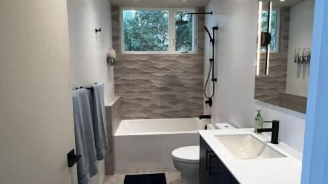 Photo of Bathroom in Regional District of Nanaimo
