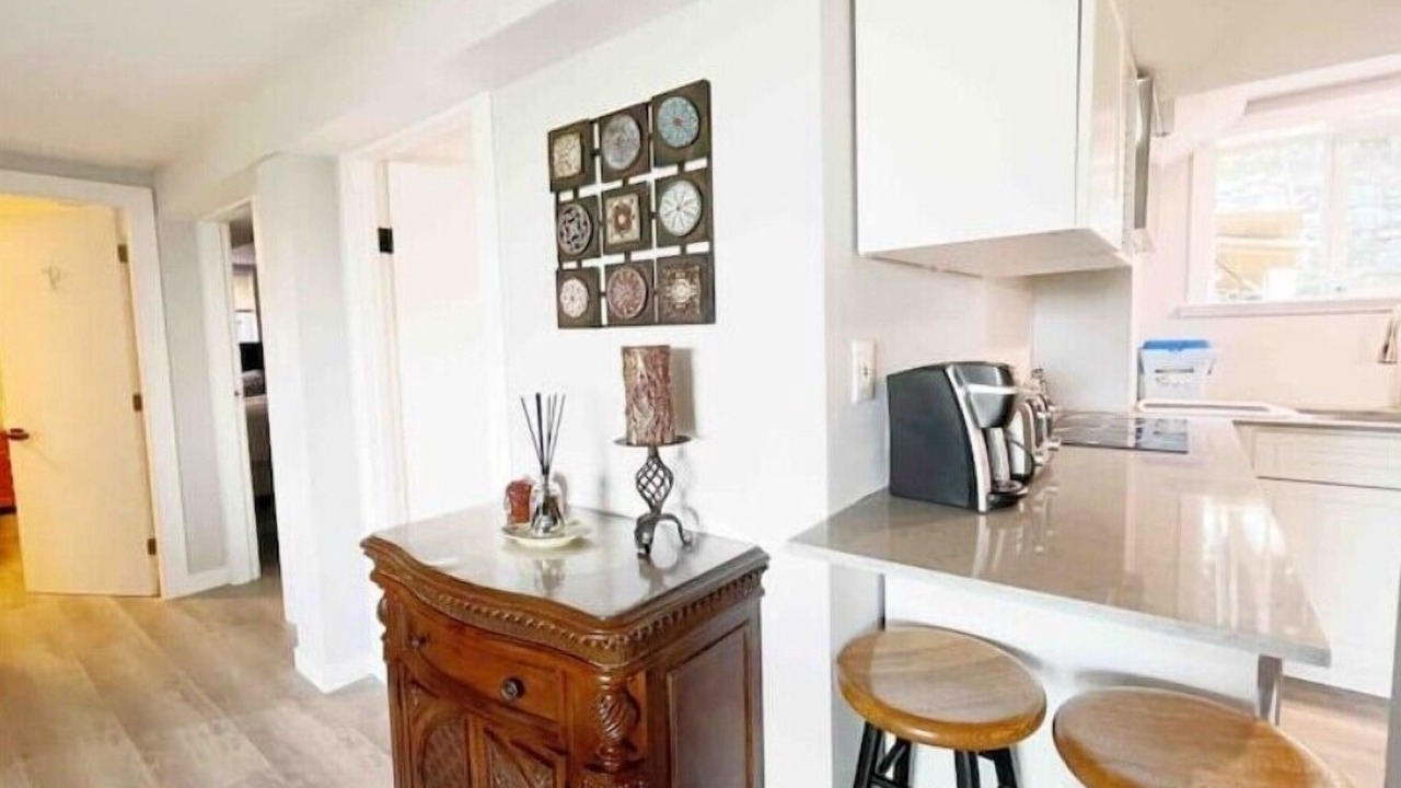 Photo of Kitchen in West Vancouver