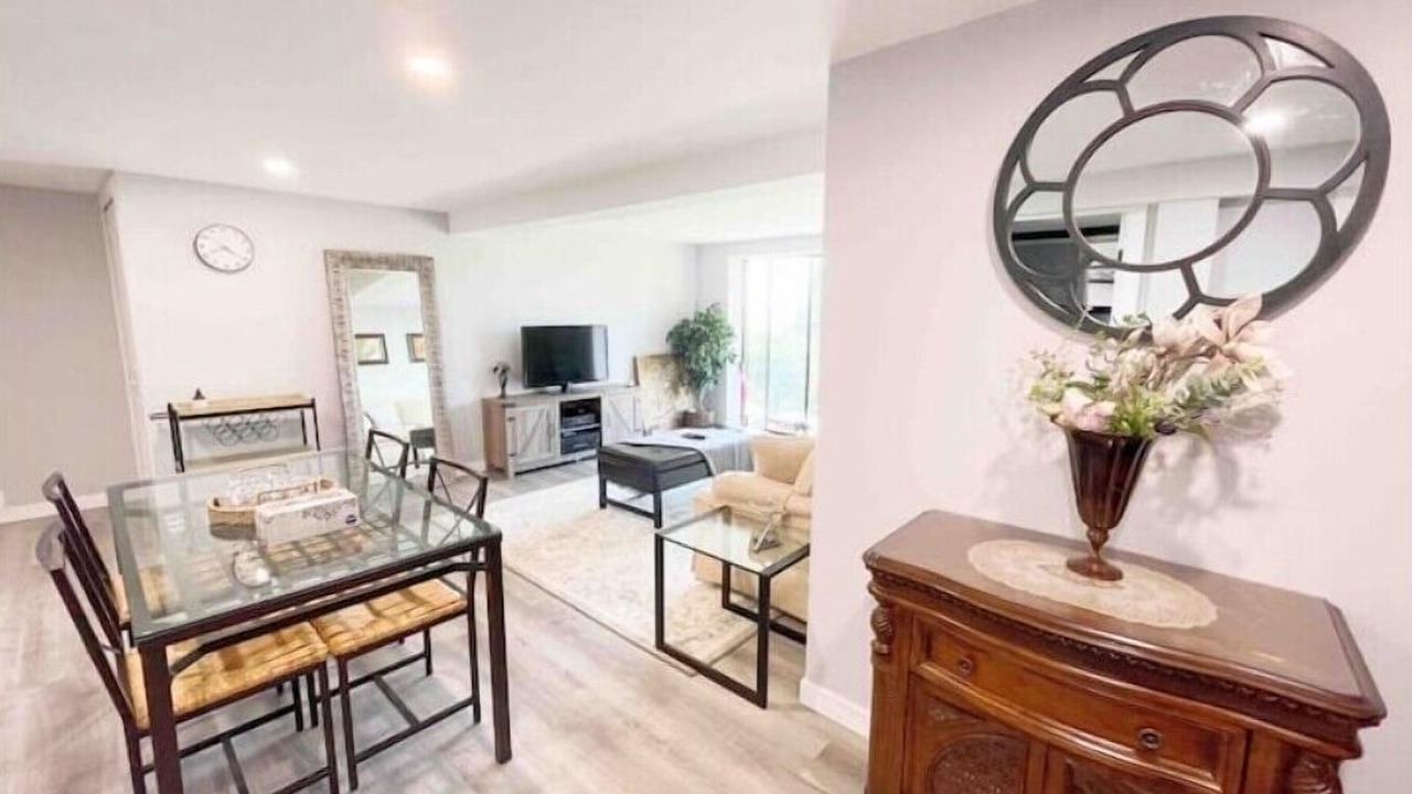 Photo of Livingroom in West Vancouver