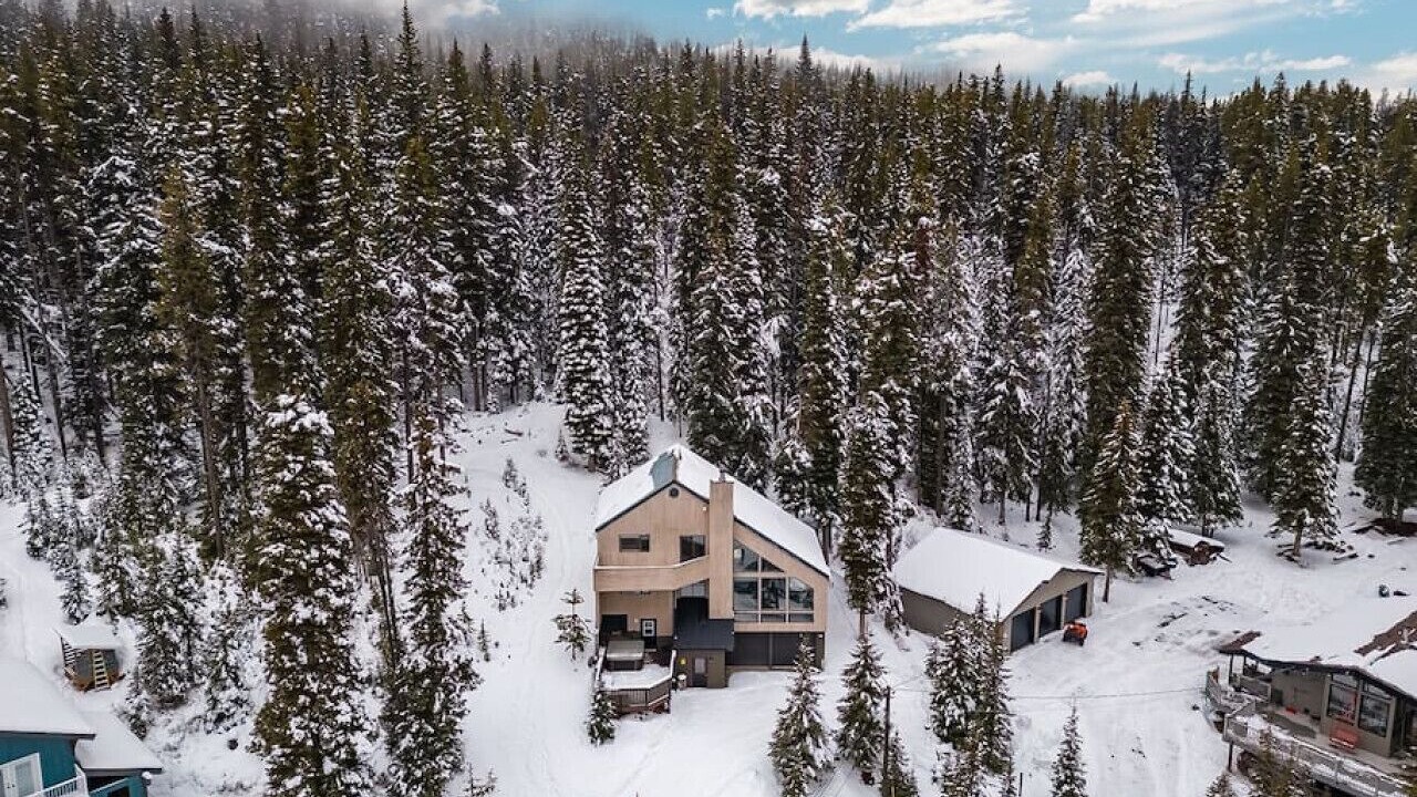 Photo of Outdoor in Apex Mountain
