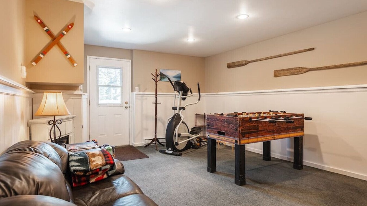 Photo of Bedroom in Apex Mountain