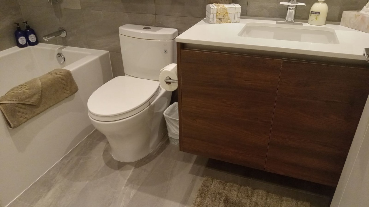 Photo of Bathroom in Inner Harbour