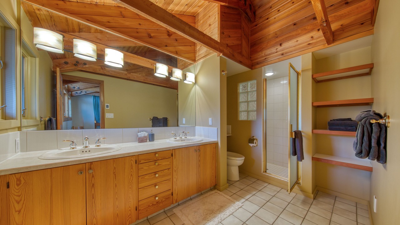 Photo of Bathroom in East Kootenay