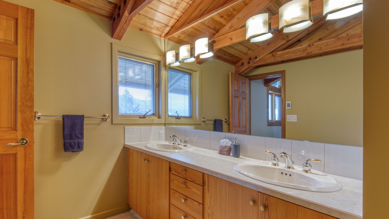 Photo of Bathroom in East Kootenay