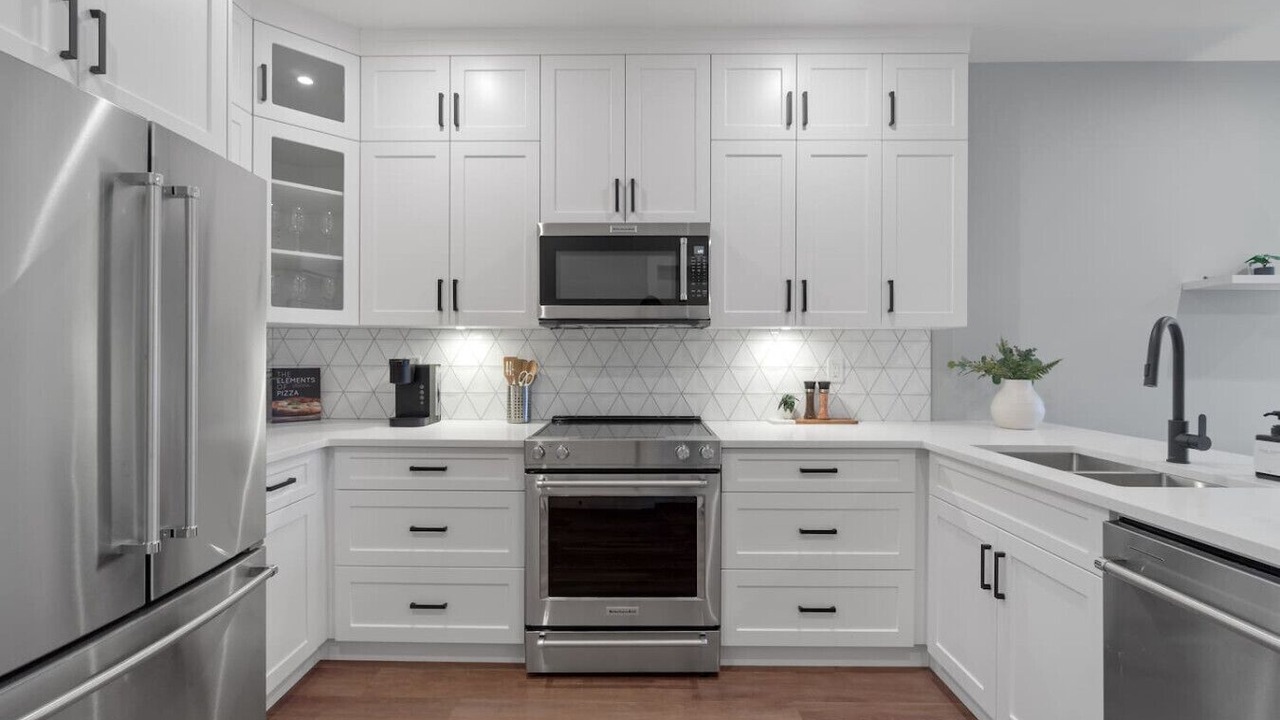 Photo of Kitchen in Harrison Hot Springs