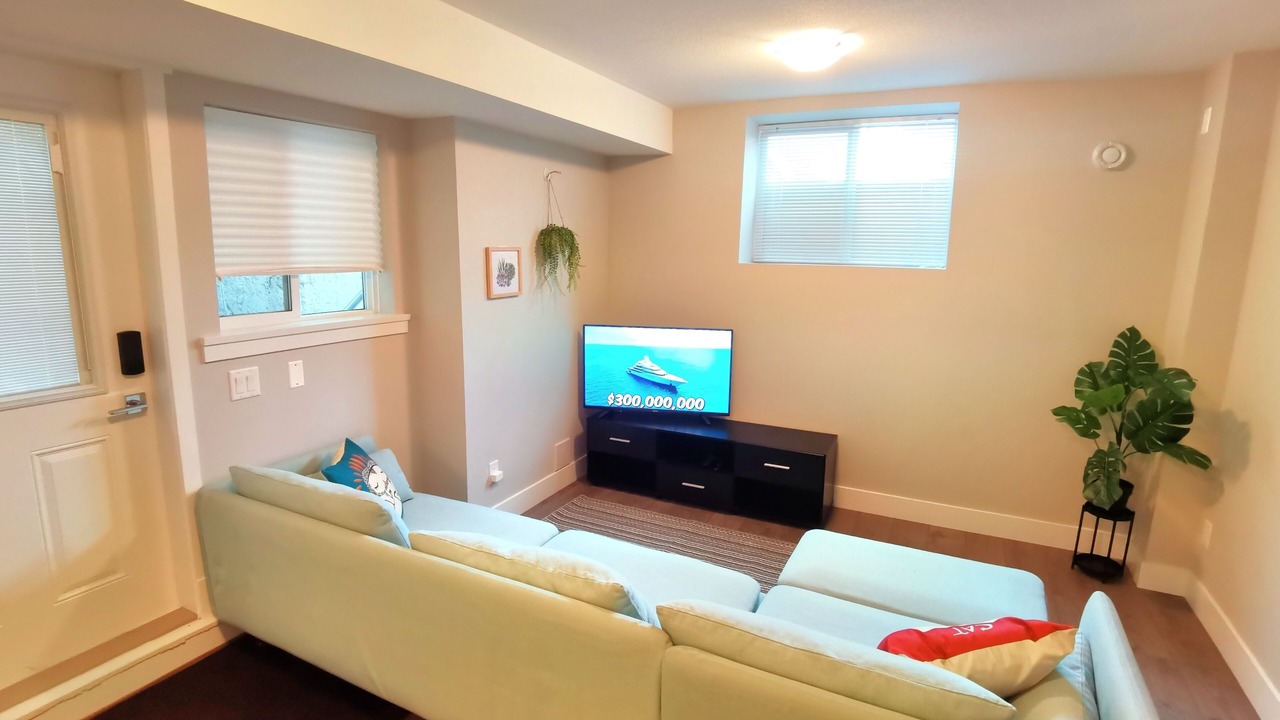 Photo of Livingroom in Surrey