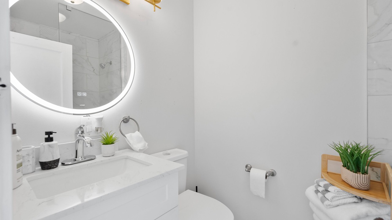 Photo of Bathroom in Niagara Falls