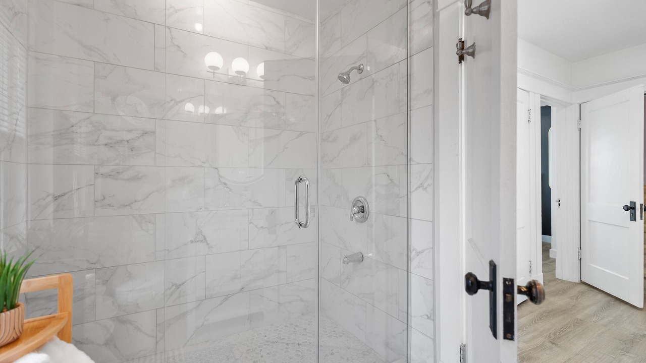 Photo of Bathroom in Niagara Falls