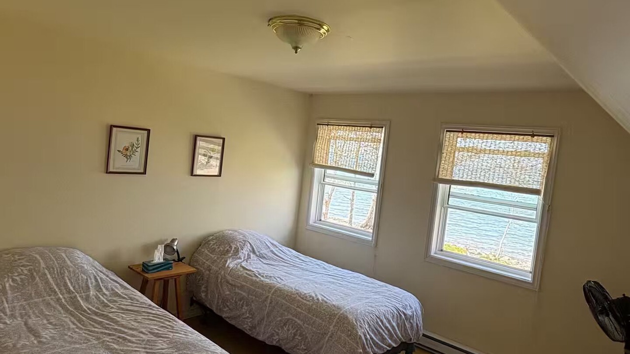 Photo of Bedroom in East Lake Ainslie