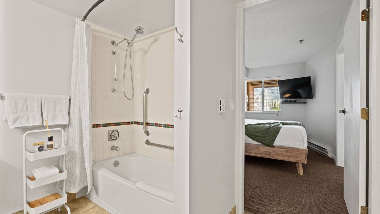 Photo of Bathroom in Village North