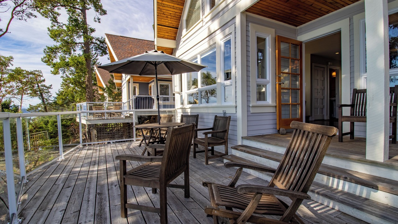 Photo of Patio Balcony in Pender Island