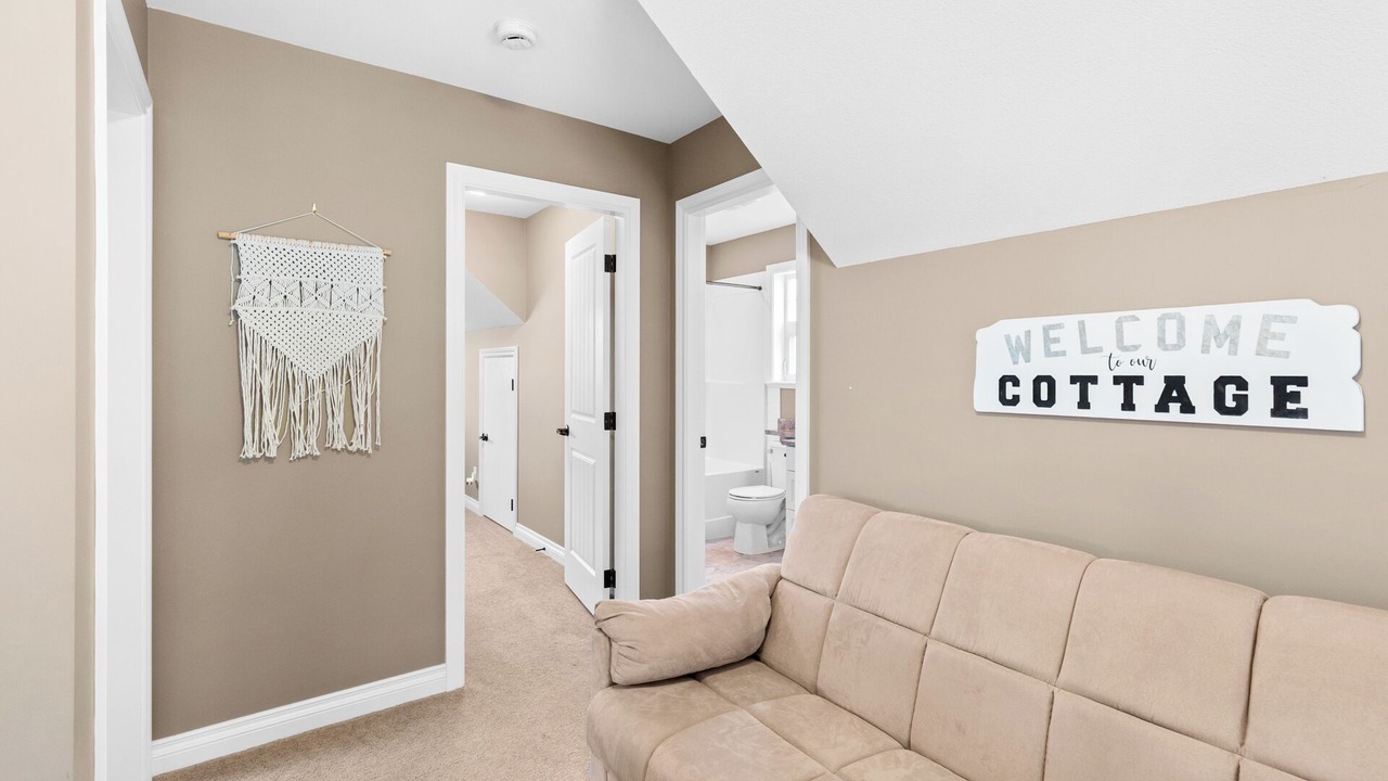 Photo of Livingroom in Osoyoos