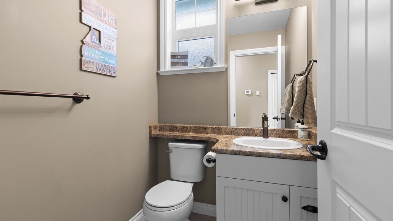 Photo of Bathroom in Osoyoos