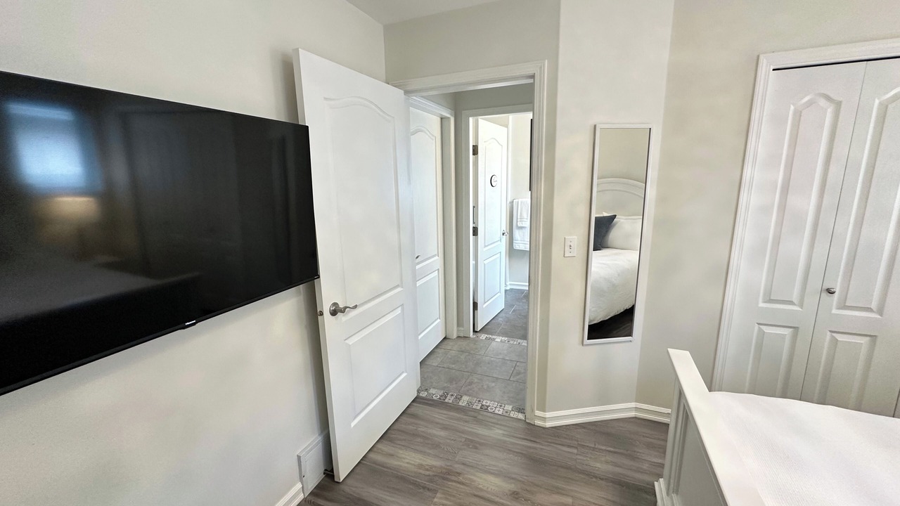 Photo of Bedroom in South Pandosy