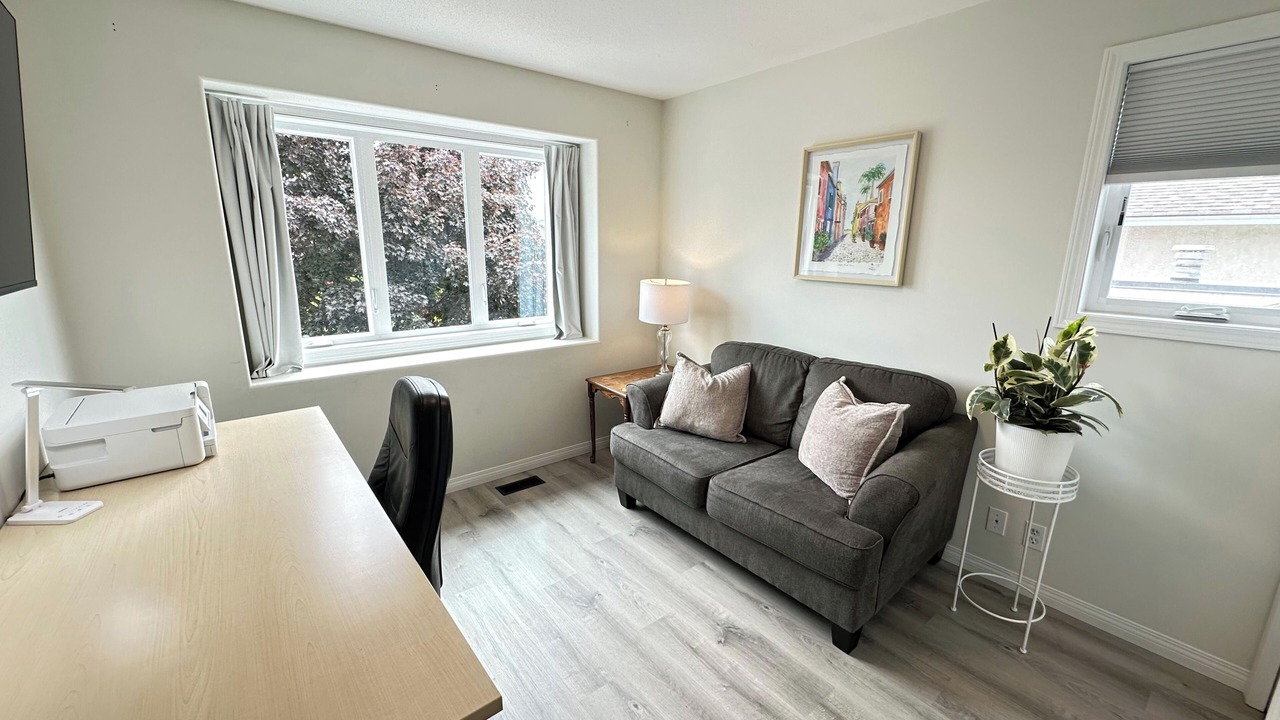 Photo of Livingroom in South Pandosy