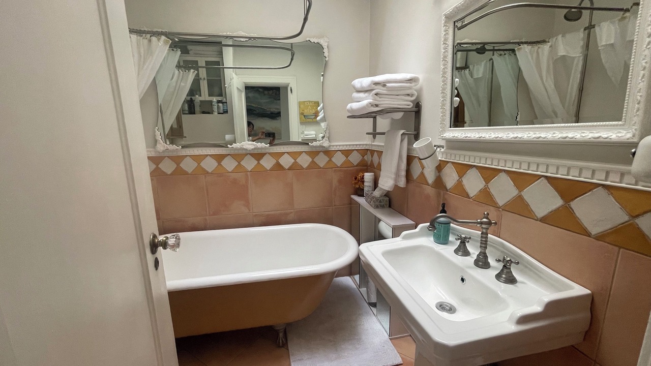 Photo of Bathroom in Kitsilano