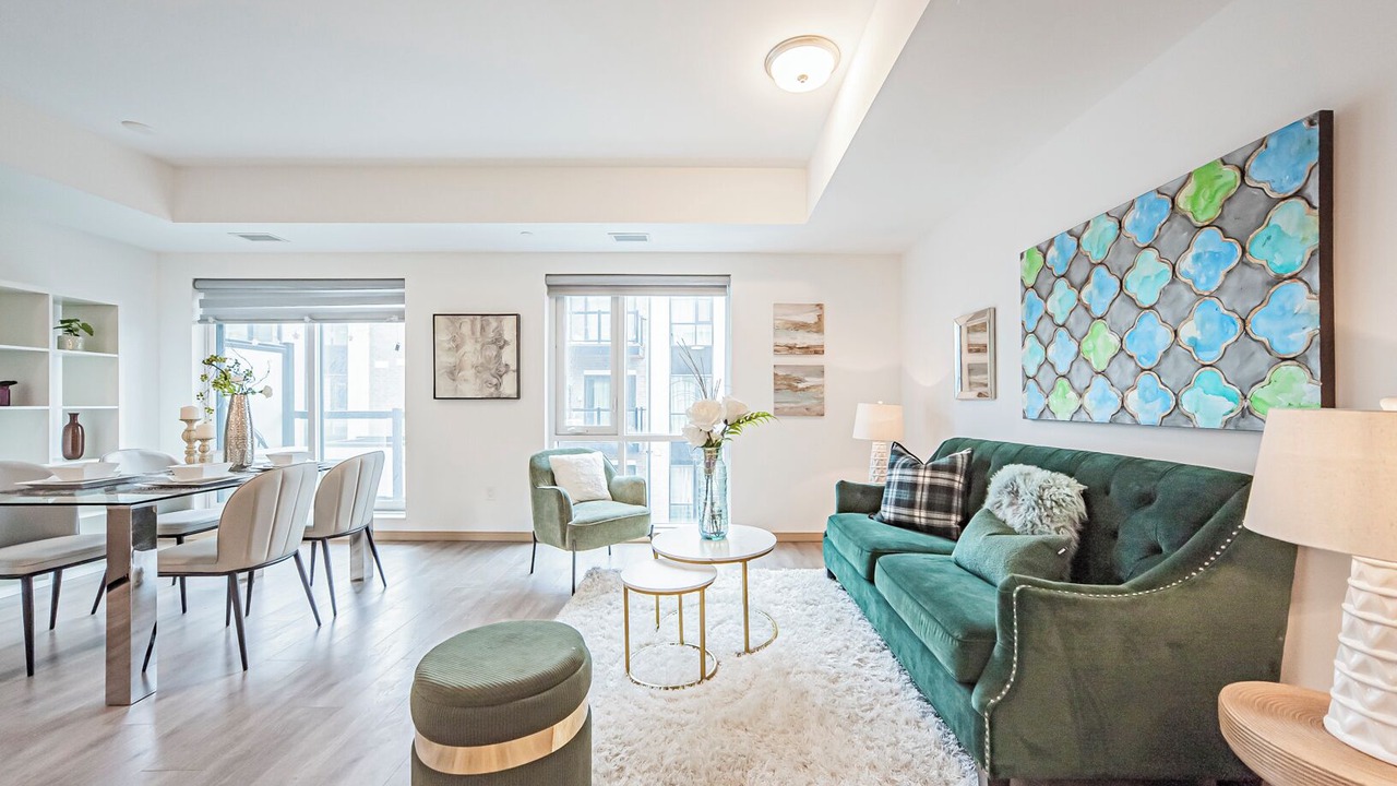 Photo of Livingroom in L'Amoreaux
