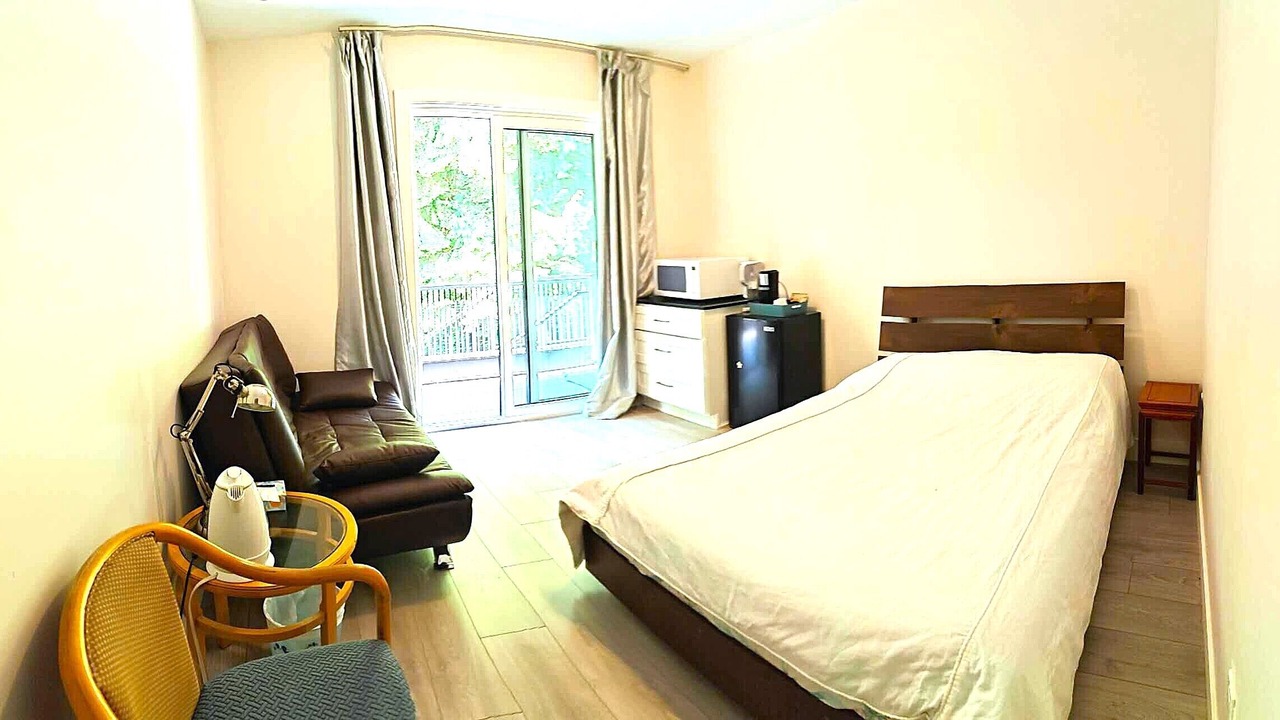 Photo of Bedroom in Dundarave