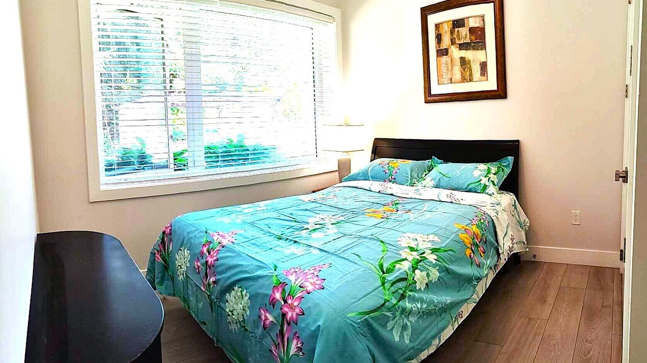 Photo of Bedroom in Dundarave