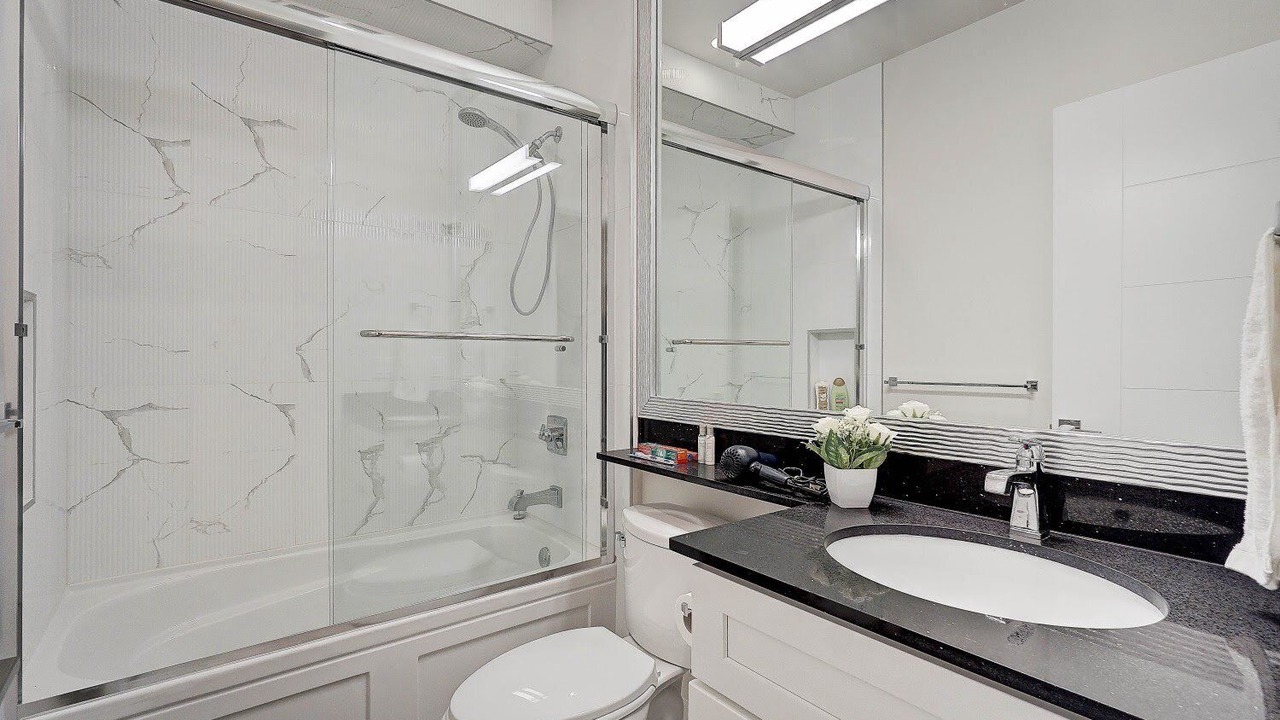 Photo of Bathroom in Dundarave