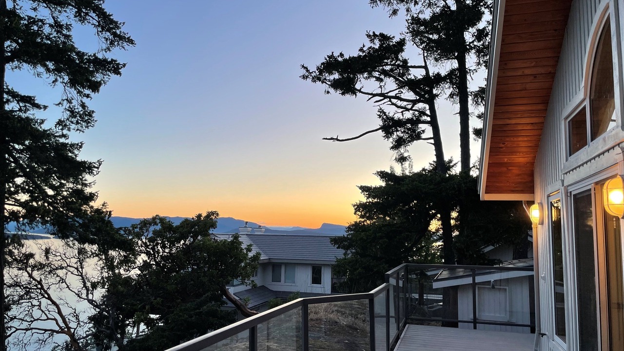 Photo of Patio Balcony in Pender Island