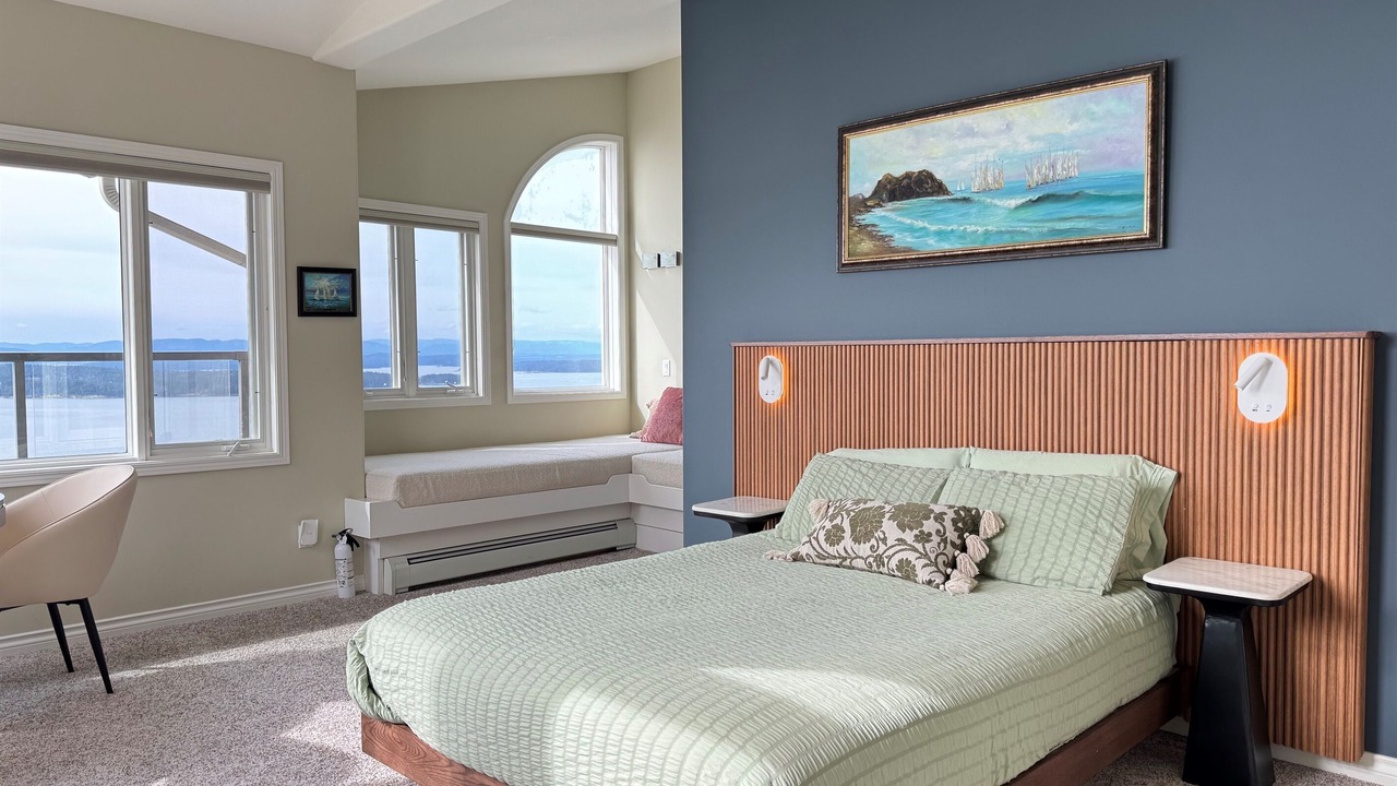 Photo of Bedroom in Pender Island