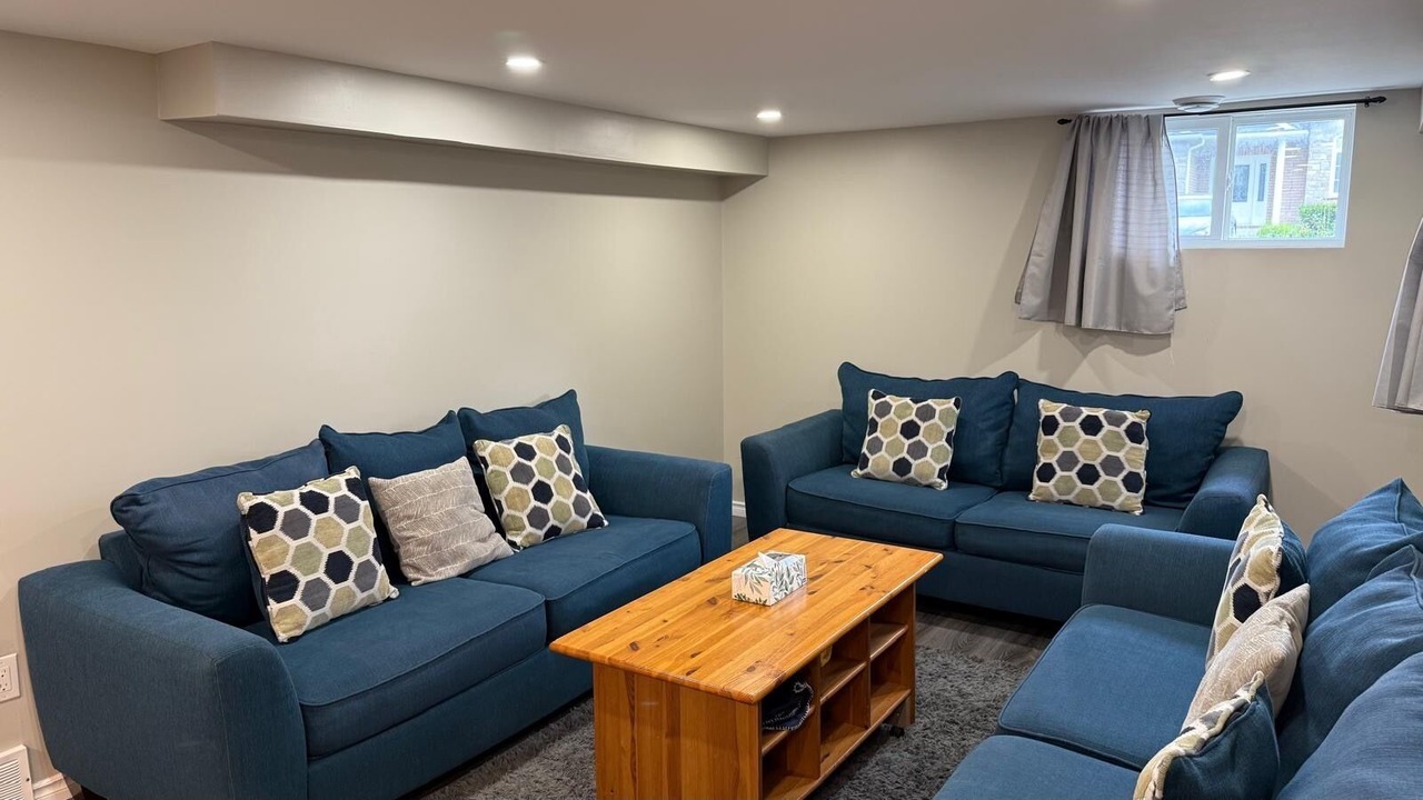 Photo of Livingroom in Niagara Falls