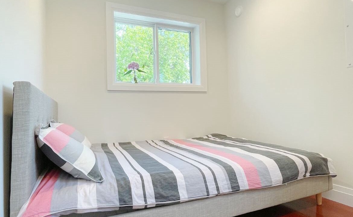 Photo of Bedroom in Arbutus Ridge