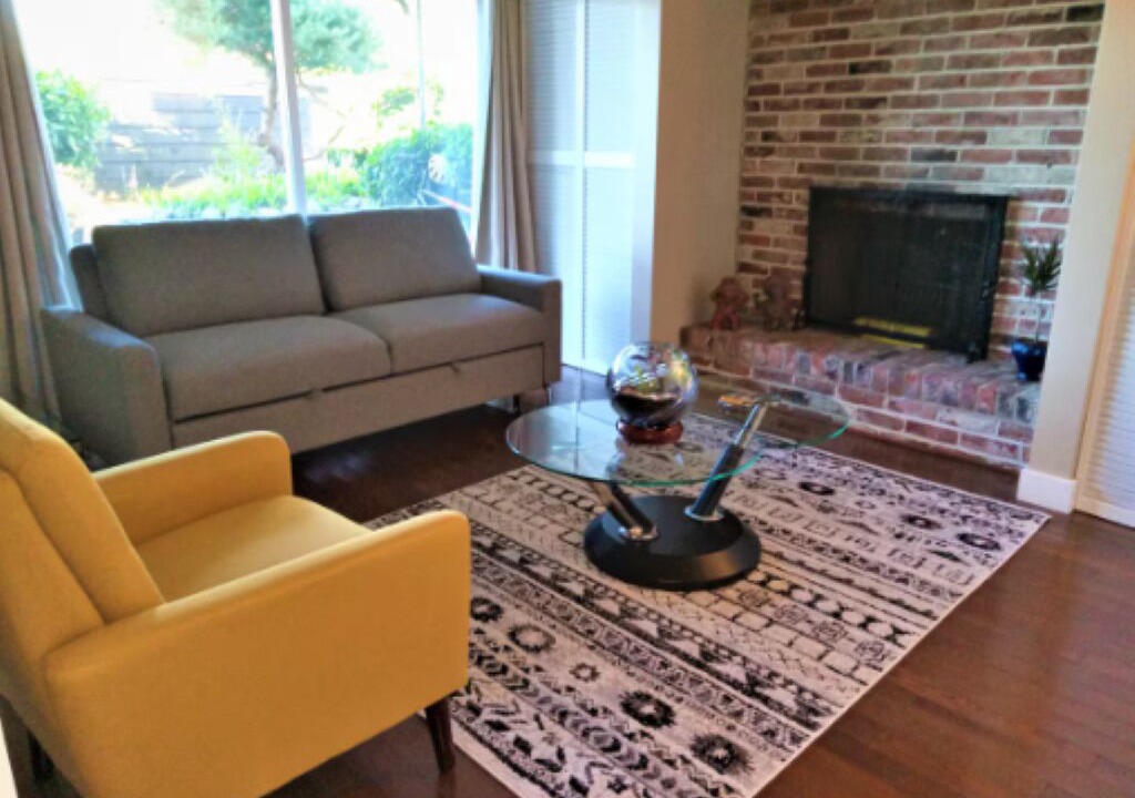 Photo of Livingroom in Hollyburn