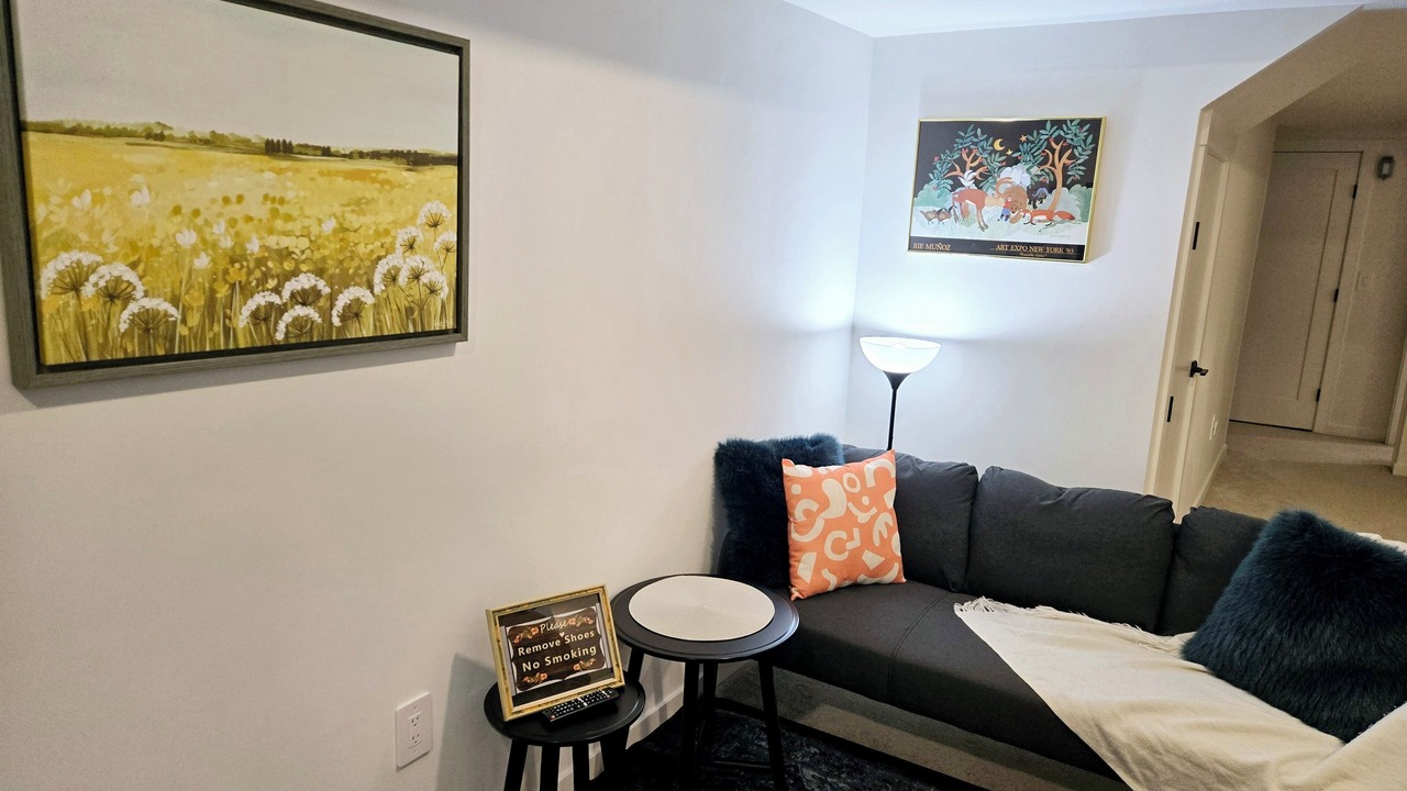 Photo of Livingroom in Willoughby